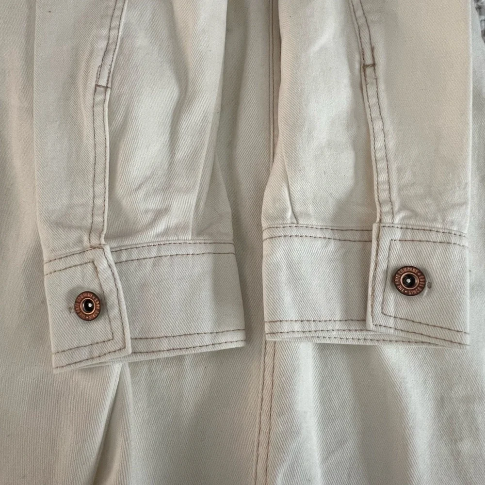 NWOT Frye Off White Button-Up Denim Dress Side Pockets Copper Button Size Large - Picture 8 of 10